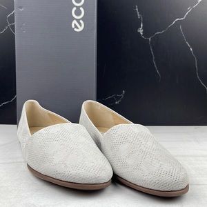 ECCO Osan Women’s Flats Shadow White sz 10-10.5